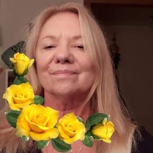 Meet your Posher, Jennette